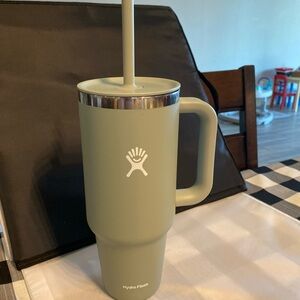 Hydro flask 40 oz